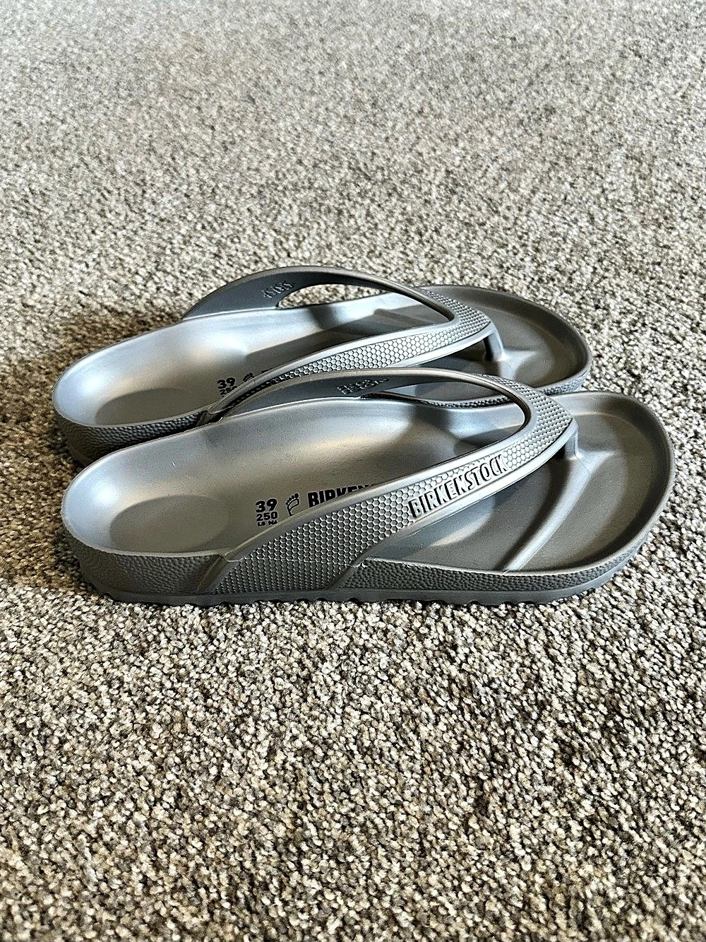 Birkenstock Honolulu EVA Gray/Silver Sandals - size 8